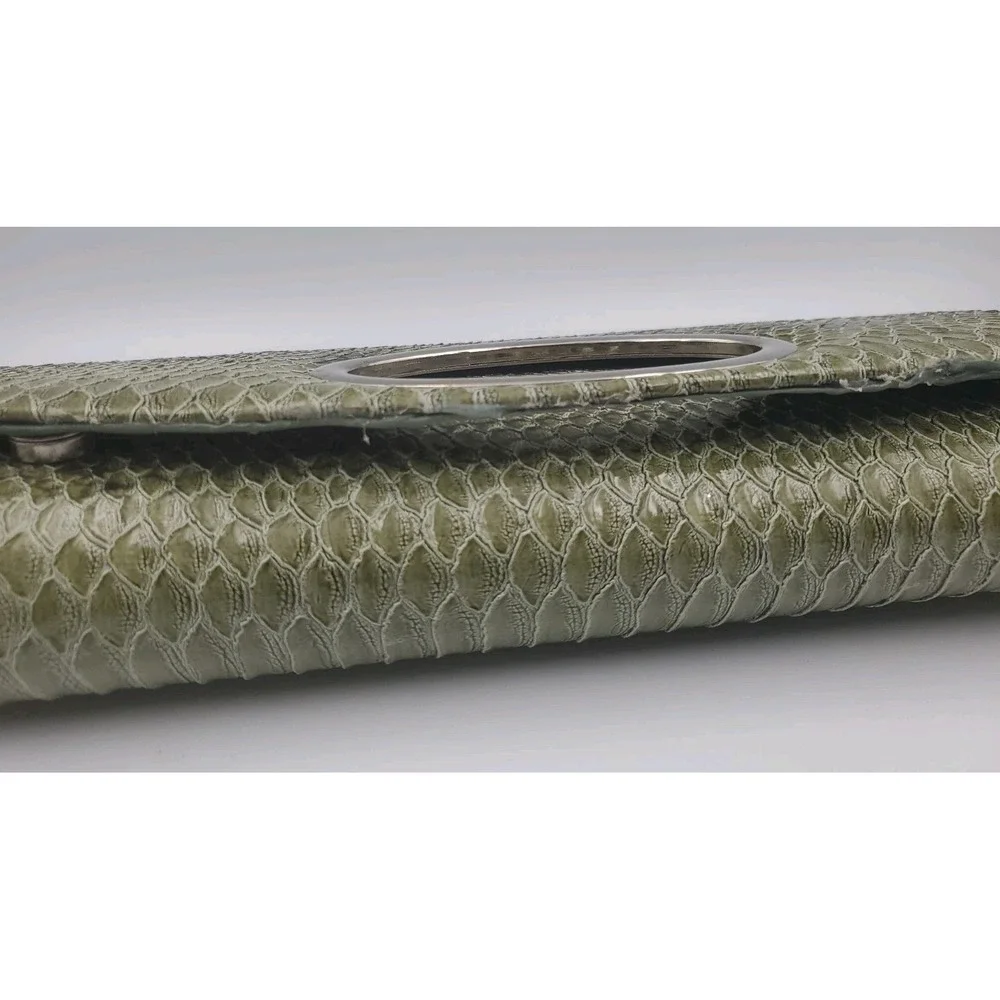 Bijoux Terner Green Faux Snake Skin Clutch Purse Handbag 12‎ x 5 x 1.5